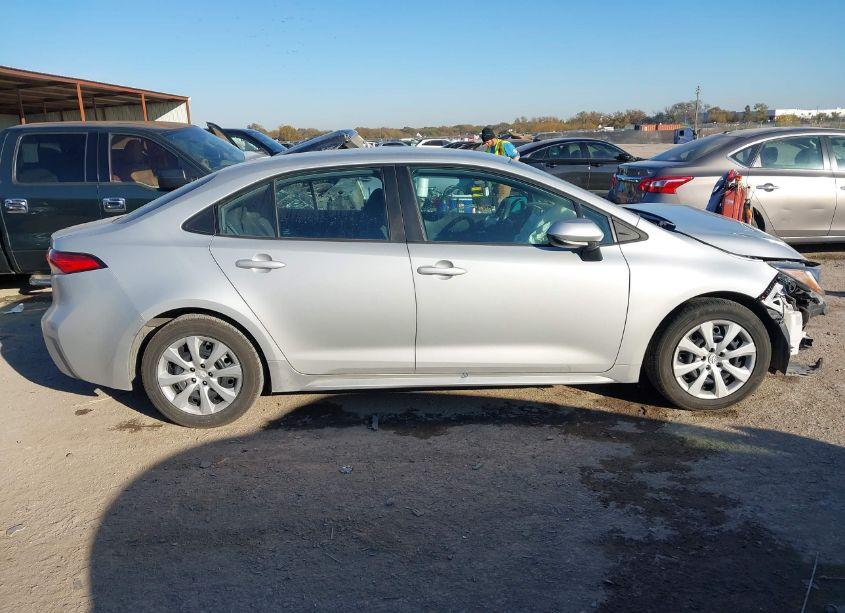 Photo 14 of 2021 Toyota Corolla LE (VIN 5YFEPMAE7MP167020)