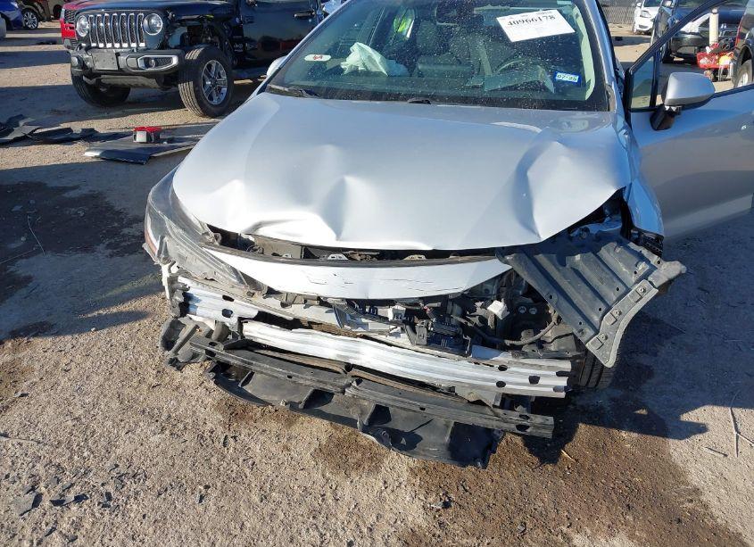 Photo 6 of 2021 Toyota Corolla LE (VIN 5YFEPMAE7MP167020)