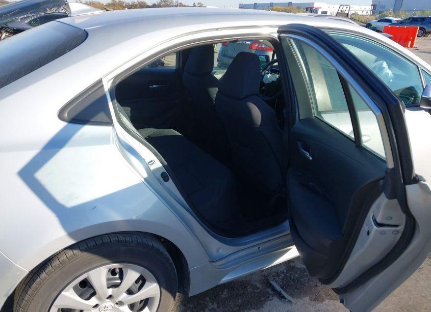 Photo 8 of 2021 Toyota Corolla LE (VIN 5YFEPMAE7MP167020)