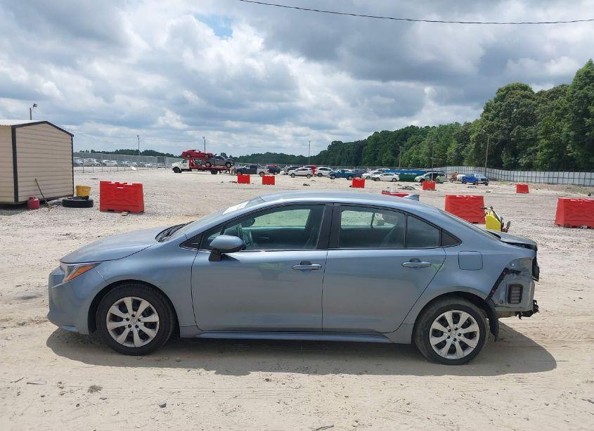 Photo 14 of 2021 Toyota Corolla LE (VIN 5YFEPMAE7MP168796)