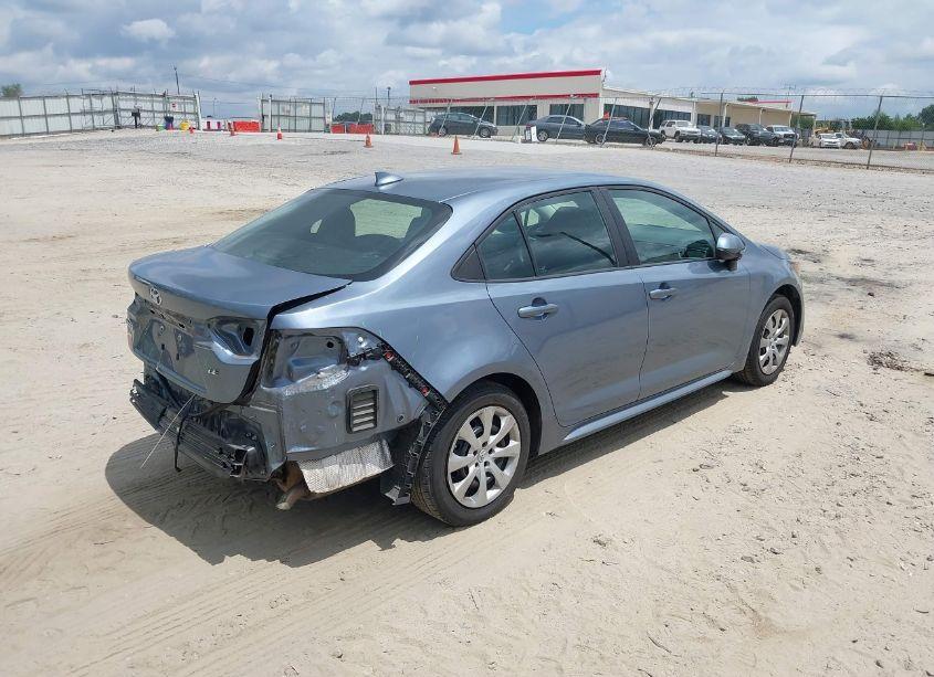 Photo 4 of 2021 Toyota Corolla LE (VIN 5YFEPMAE7MP168796)