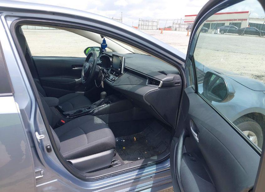 Photo 5 of 2021 Toyota Corolla LE (VIN 5YFEPMAE7MP168796)