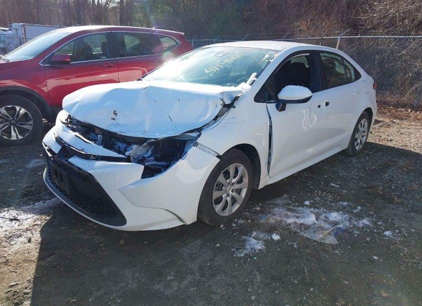Photo 2 of 2021 Toyota Corolla LE (VIN 5YFEPMAE7MP176607)