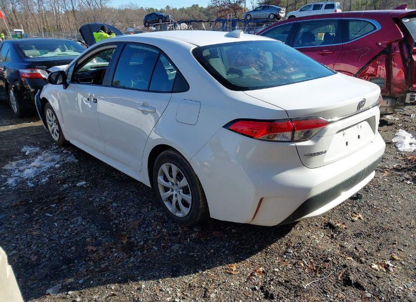 Photo 3 of 2021 Toyota Corolla LE (VIN 5YFEPMAE7MP176607)