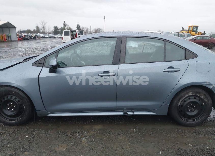 Photo 15 of 2021 Toyota Corolla LE (VIN 5YFEPMAE7MP185758)