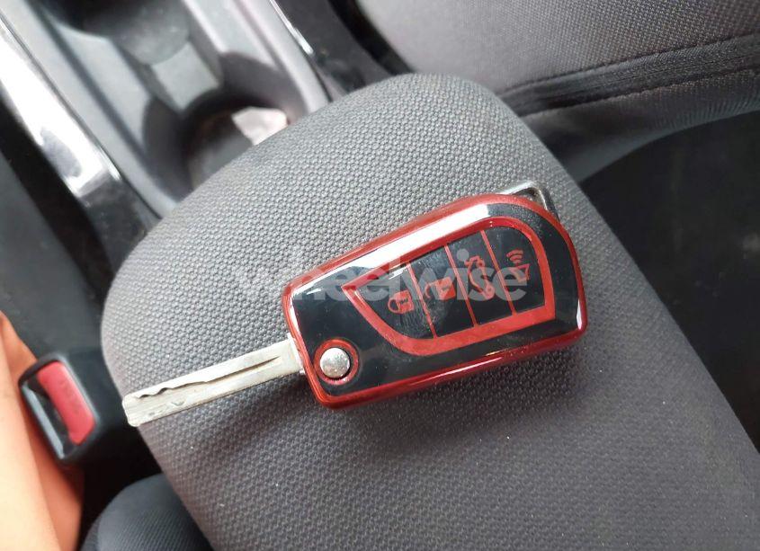 Photo 11 of 2021 Toyota Corolla LE (VIN 5YFEPMAE7MP189714)