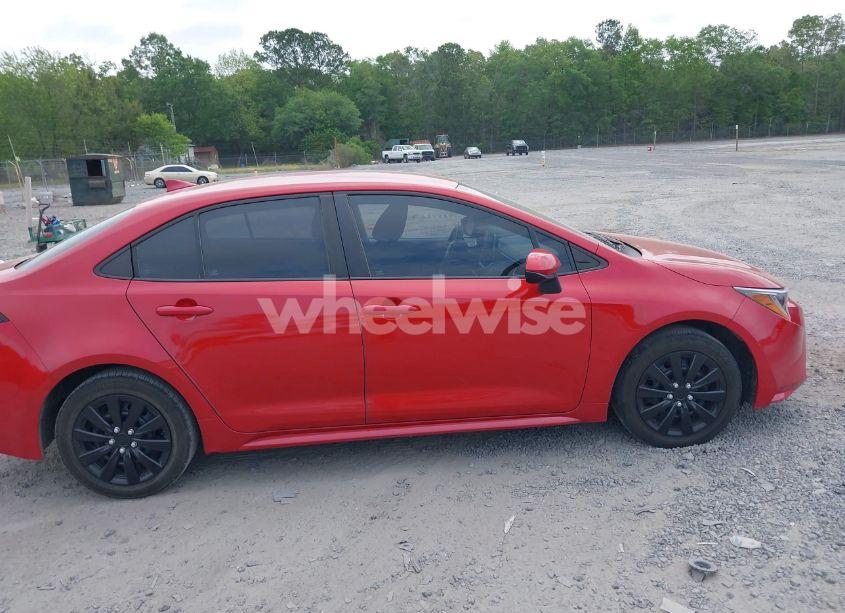 Photo 13 of 2021 Toyota Corolla LE (VIN 5YFEPMAE7MP189714)