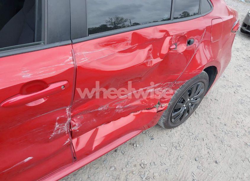 Photo 6 of 2021 Toyota Corolla LE (VIN 5YFEPMAE7MP189714)