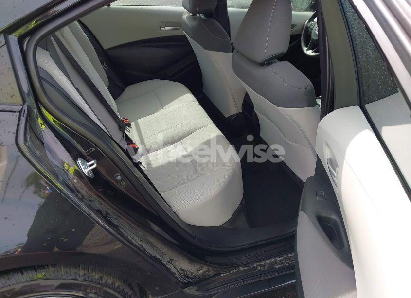 Photo 8 of 2021 Toyota Corolla LE (VIN 5YFEPMAE7MP195979)