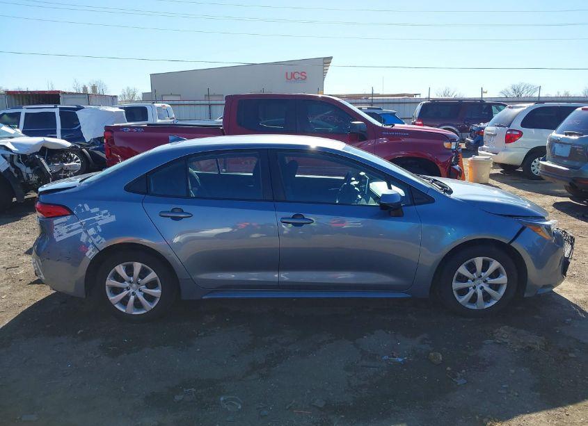 Photo 13 of 2021 Toyota Corolla LE (VIN 5YFEPMAE7MP222761)