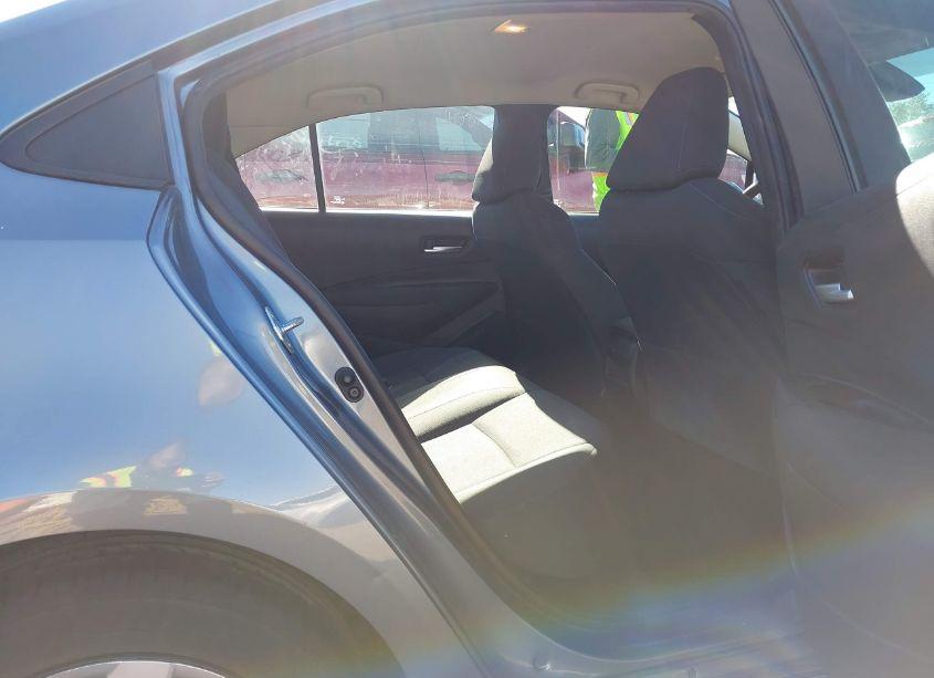 Photo 8 of 2021 Toyota Corolla LE (VIN 5YFEPMAE7MP222761)