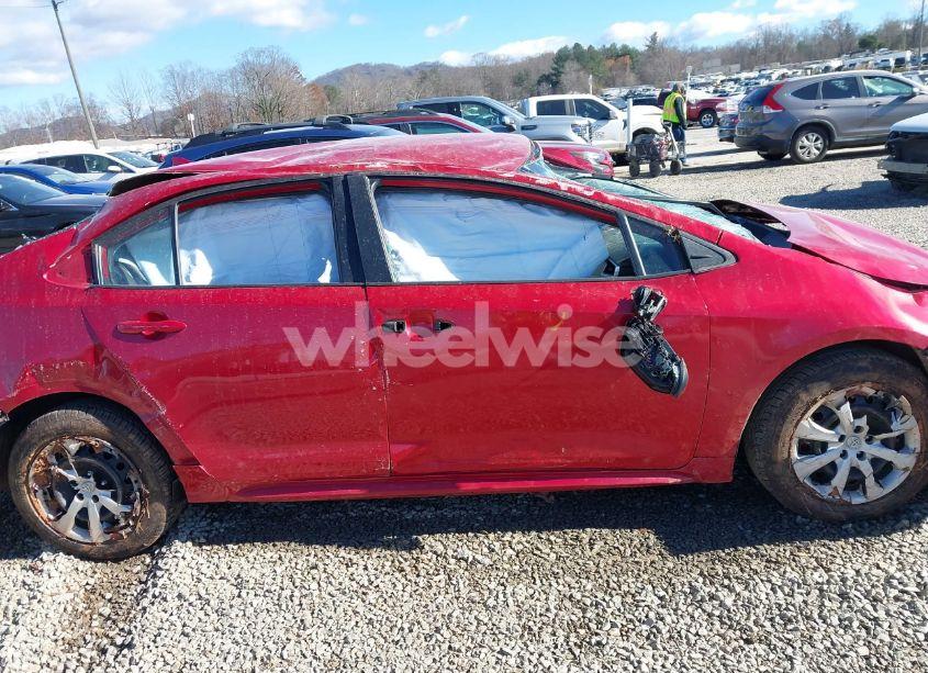 Photo 13 of 2021 Toyota Corolla LE (VIN 5YFEPMAE7MP231685)