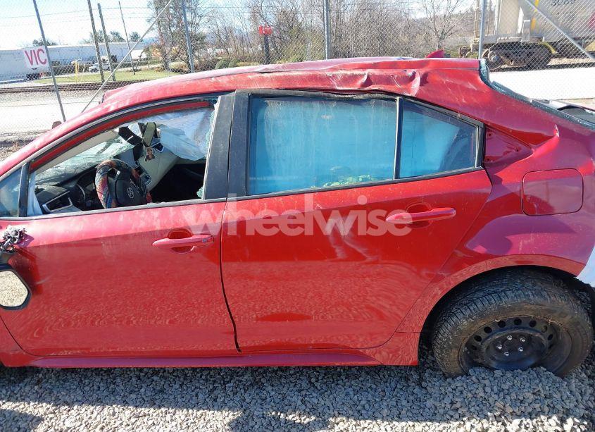 Photo 14 of 2021 Toyota Corolla LE (VIN 5YFEPMAE7MP231685)