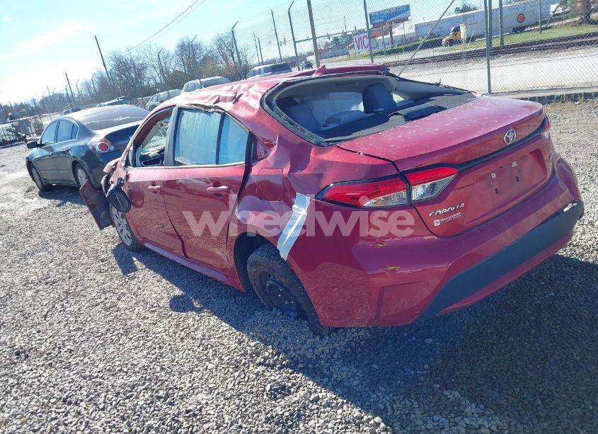 Photo 3 of 2021 Toyota Corolla LE (VIN 5YFEPMAE7MP231685)