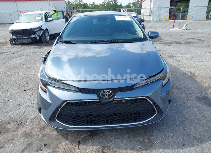 Photo 12 of 2021 Toyota Corolla LE (VIN 5YFEPMAE7MP234215)
