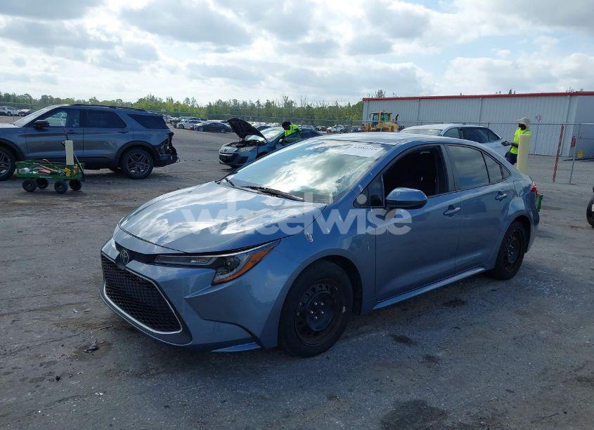 Photo 2 of 2021 Toyota Corolla LE (VIN 5YFEPMAE7MP234215)