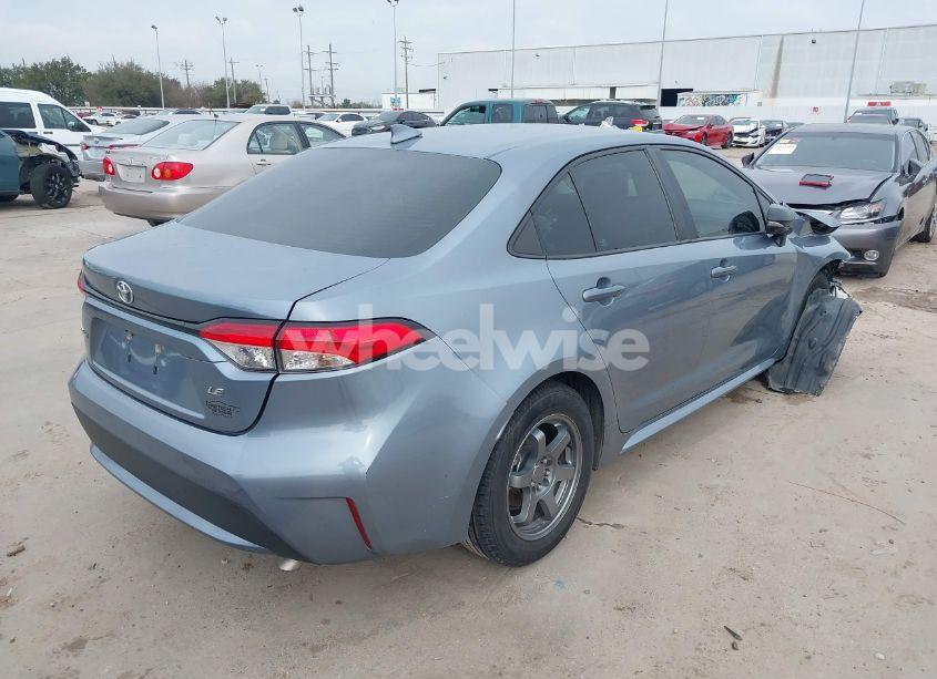 Photo 4 of 2021 Toyota Corolla LE (VIN 5YFEPMAE7MP261110)