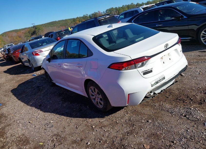 Photo 3 of 2021 Toyota Corolla LE (VIN 5YFEPMAE7MP269112)