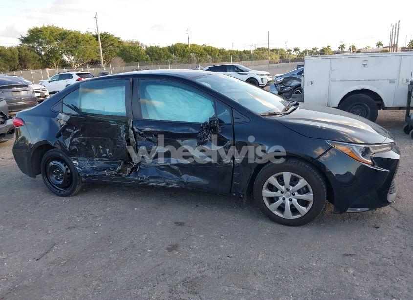 Photo 14 of 2021 Toyota Corolla LE (VIN 5YFEPMAE7MP269319)