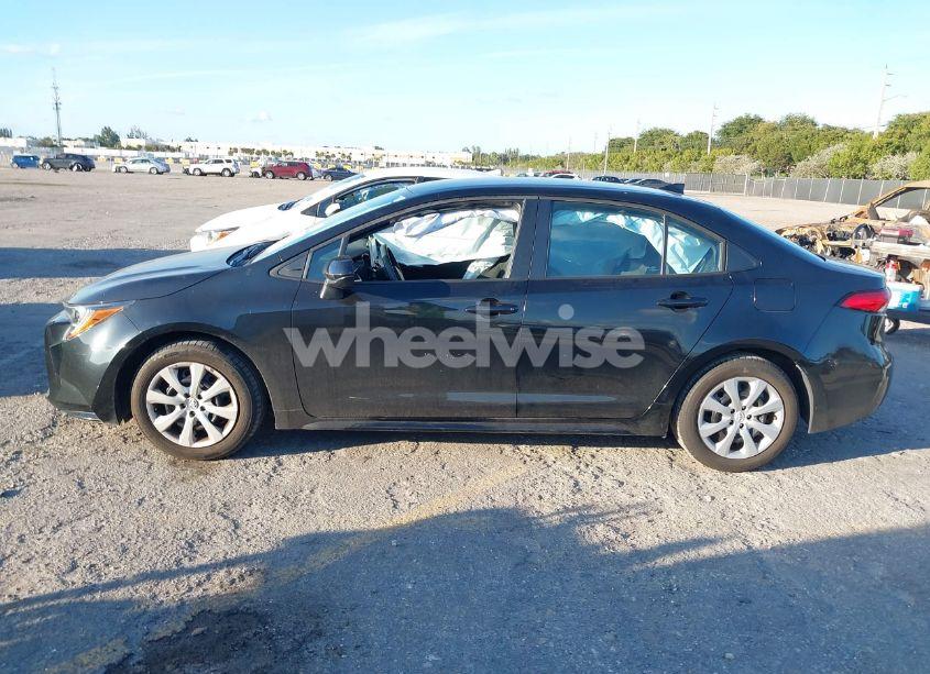 Photo 15 of 2021 Toyota Corolla LE (VIN 5YFEPMAE7MP269319)