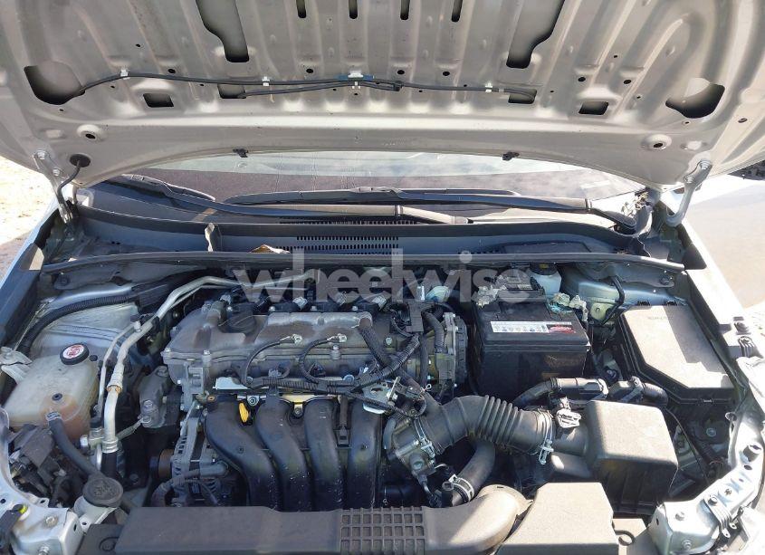 Photo 10 of 2022 Toyota Corolla LE (VIN 5YFEPMAE7NP274117)