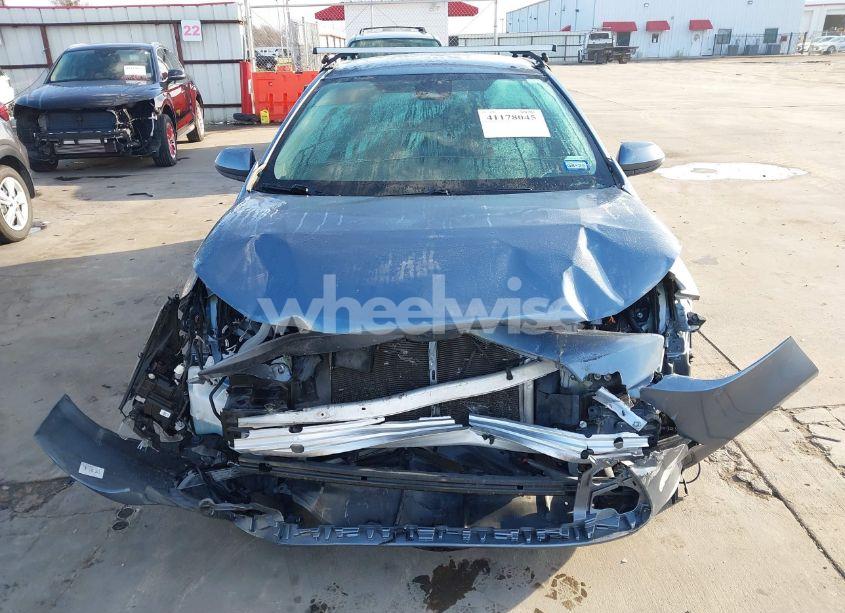 Photo 13 of 2022 Toyota Corolla LE (VIN 5YFEPMAE7NP275817)