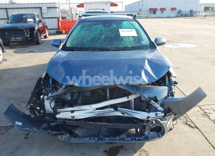 Photo 6 of 2022 Toyota Corolla LE (VIN 5YFEPMAE7NP275817)