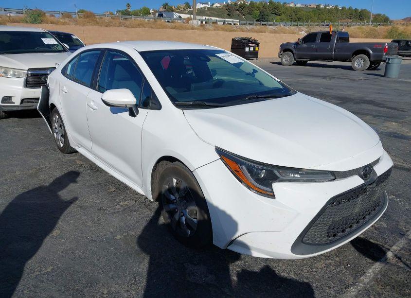 2022 Toyota Corolla LE (VIN 5YFEPMAE7NP277129) main photo