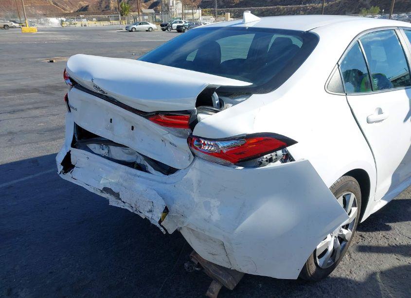 Photo 17 of 2022 Toyota Corolla LE (VIN 5YFEPMAE7NP277129)