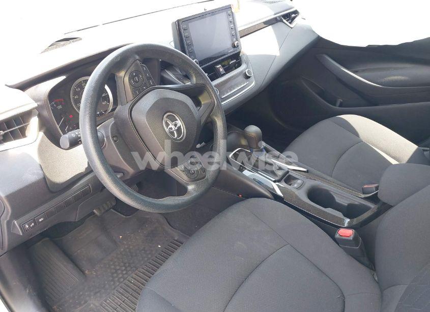 Photo 5 of 2022 Toyota Corolla LE (VIN 5YFEPMAE7NP279625)