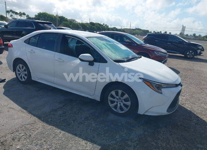 2022 Toyota Corolla LE (VIN 5YFEPMAE7NP284551) main photo