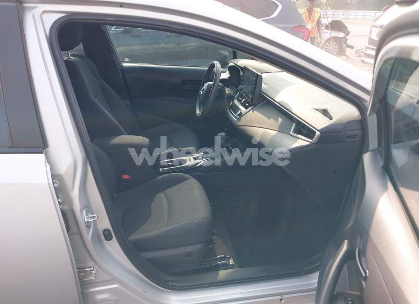 Photo 5 of 2022 Toyota Corolla LE (VIN 5YFEPMAE7NP297977)