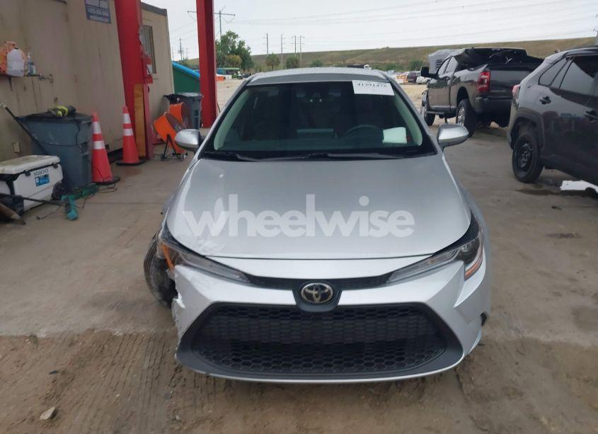 Photo 12 of 2022 Toyota Corolla LE (VIN 5YFEPMAE7NP310744)