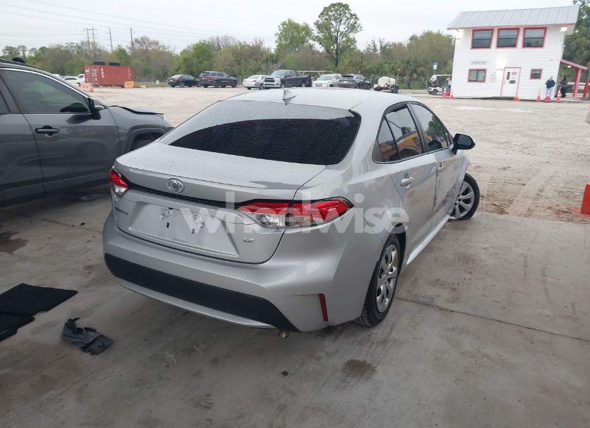 Photo 4 of 2022 Toyota Corolla LE (VIN 5YFEPMAE7NP310744)