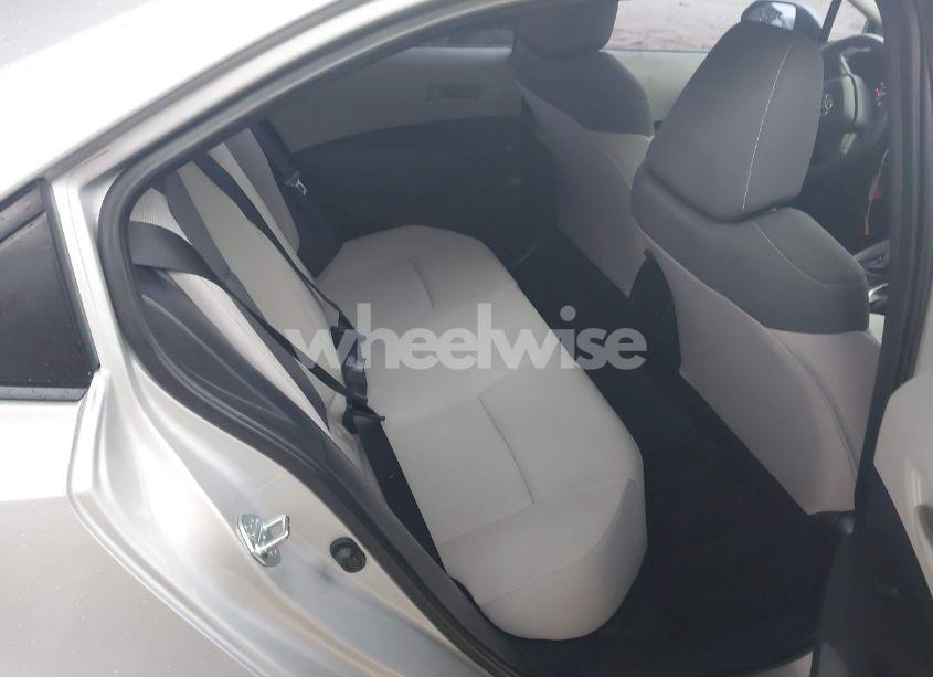 Photo 8 of 2022 Toyota Corolla LE (VIN 5YFEPMAE7NP310744)