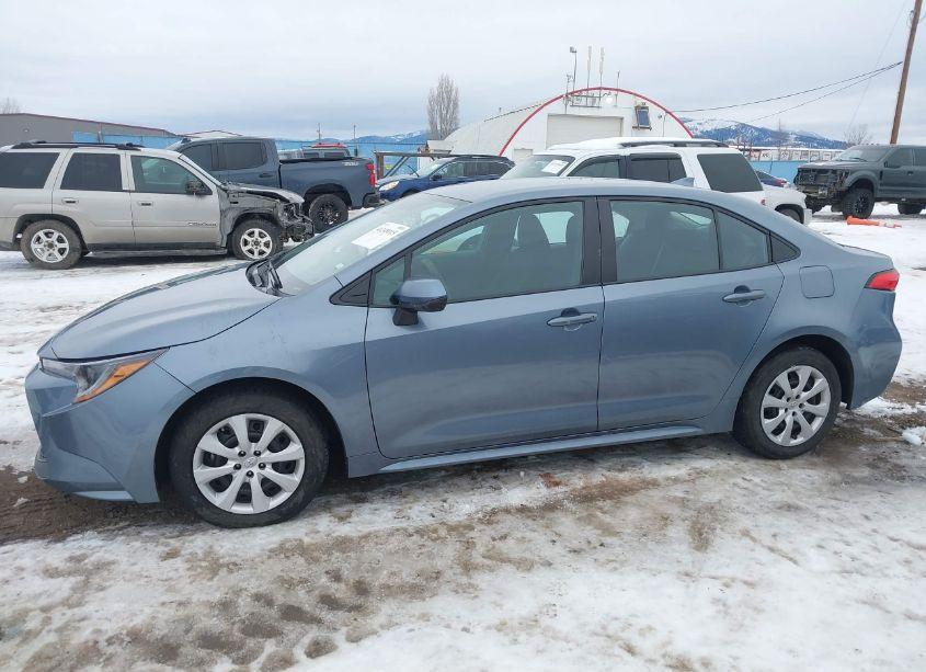 Photo 14 of 2022 Toyota Corolla LE (VIN 5YFEPMAE7NP342920)