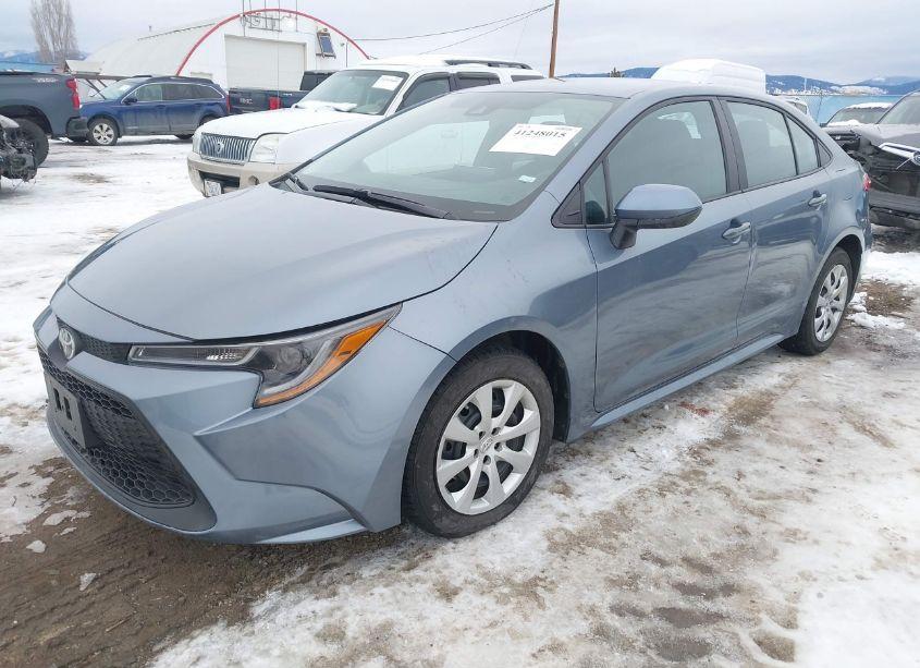 Photo 2 of 2022 Toyota Corolla LE (VIN 5YFEPMAE7NP342920)