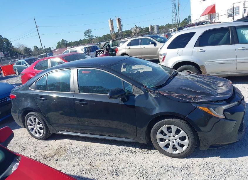 Photo 13 of 2022 Toyota Corolla LE (VIN 5YFEPMAE7NP343274)