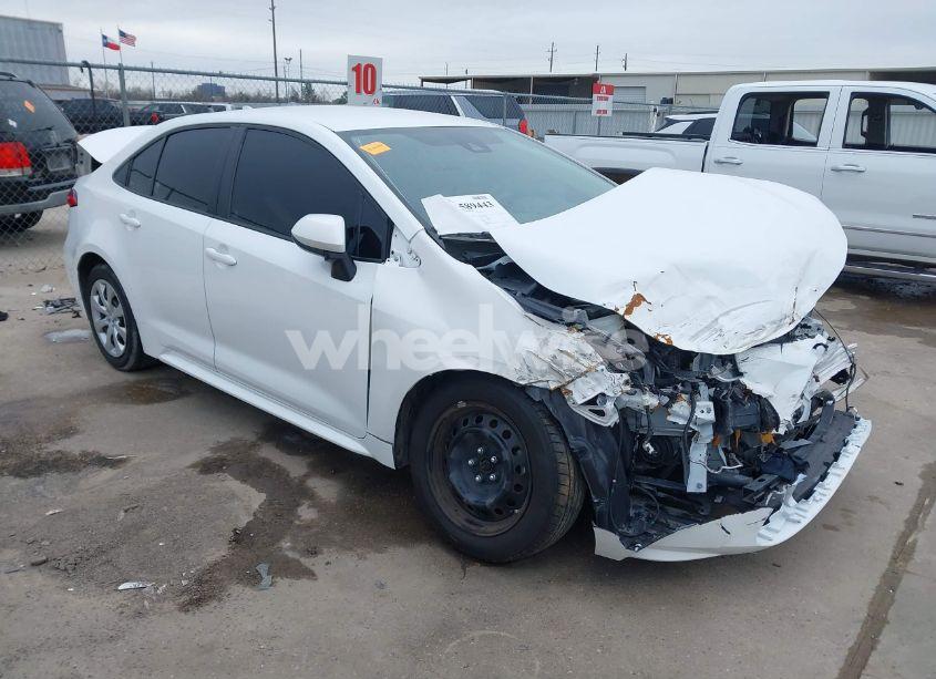 2022 Toyota Corolla LE (VIN 5YFEPMAE7NP355408) main photo