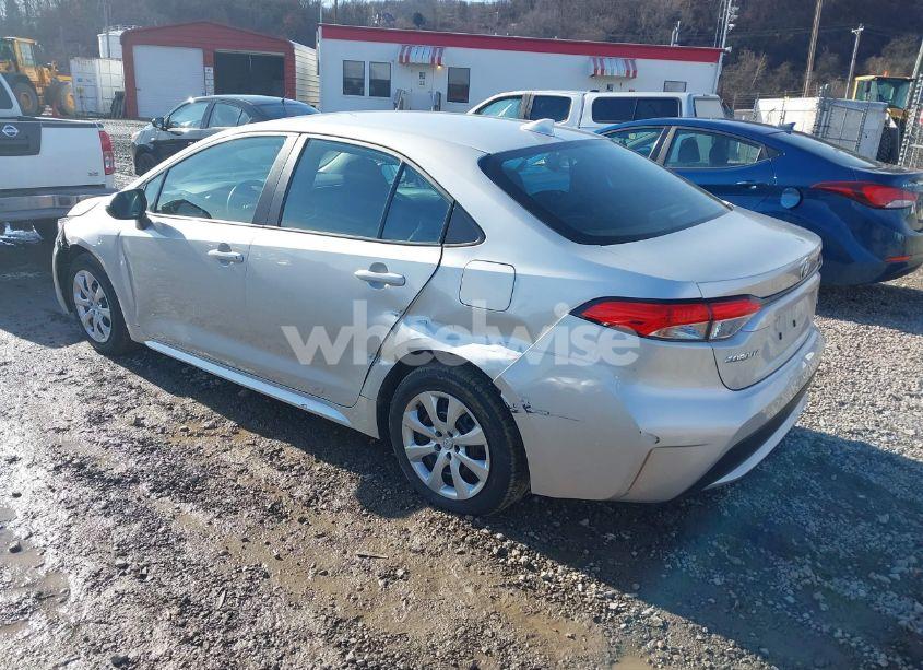 Photo 3 of 2022 Toyota Corolla LE (VIN 5YFEPMAE7NP361449)