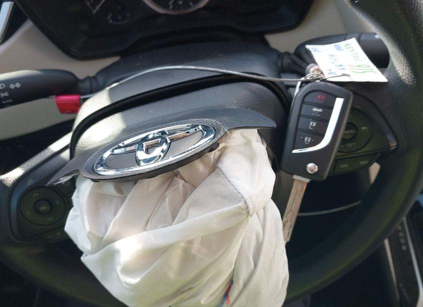 Photo 11 of 2022 Toyota Corolla LE (VIN 5YFEPMAE7NP371687)