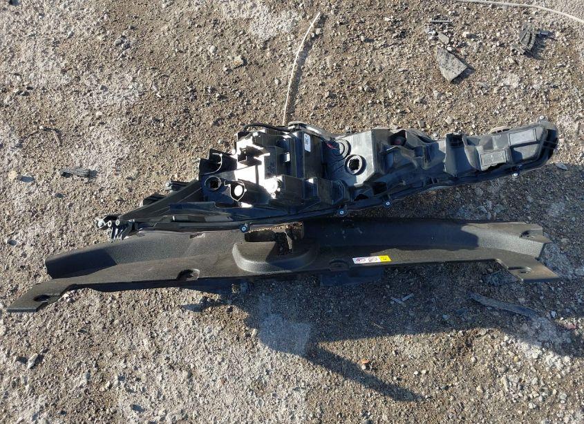 Photo 12 of 2022 Toyota Corolla LE (VIN 5YFEPMAE7NP371687)