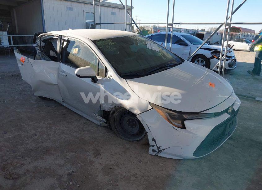 2022 Toyota Corolla LE (VIN 5YFEPMAE7NP385069) main photo