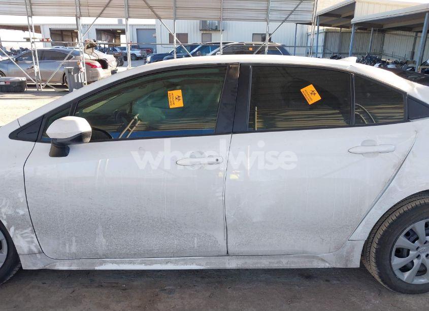 Photo 14 of 2022 Toyota Corolla LE (VIN 5YFEPMAE7NP385069)