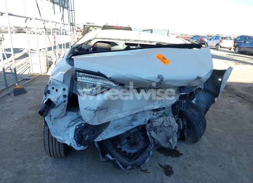 Photo 16 of 2022 Toyota Corolla LE (VIN 5YFEPMAE7NP385069)