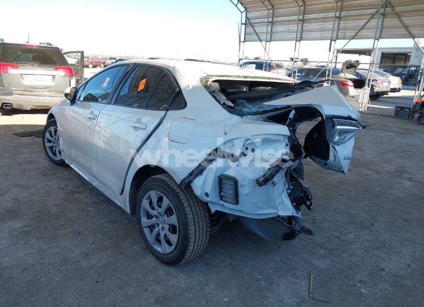 Photo 3 of 2022 Toyota Corolla LE (VIN 5YFEPMAE7NP385069)