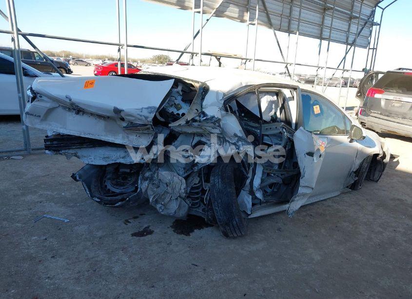 Photo 4 of 2022 Toyota Corolla LE (VIN 5YFEPMAE7NP385069)