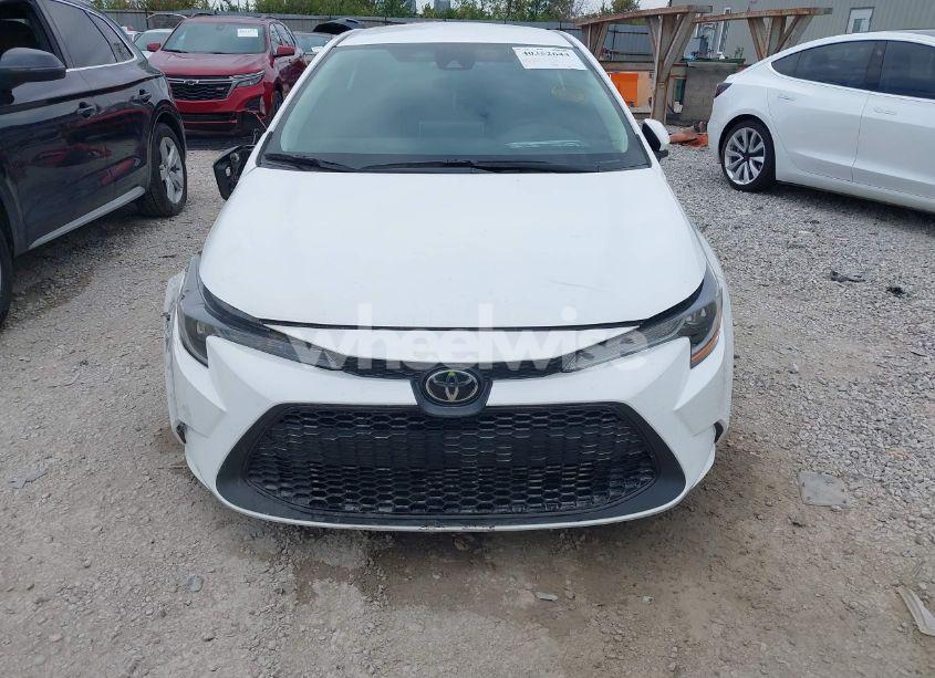 Photo 11 of 2021 Toyota Corolla LE (VIN 5YFEPMAE8MP151795)