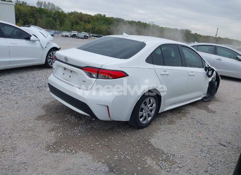 Photo 4 of 2021 Toyota Corolla LE (VIN 5YFEPMAE8MP151795)