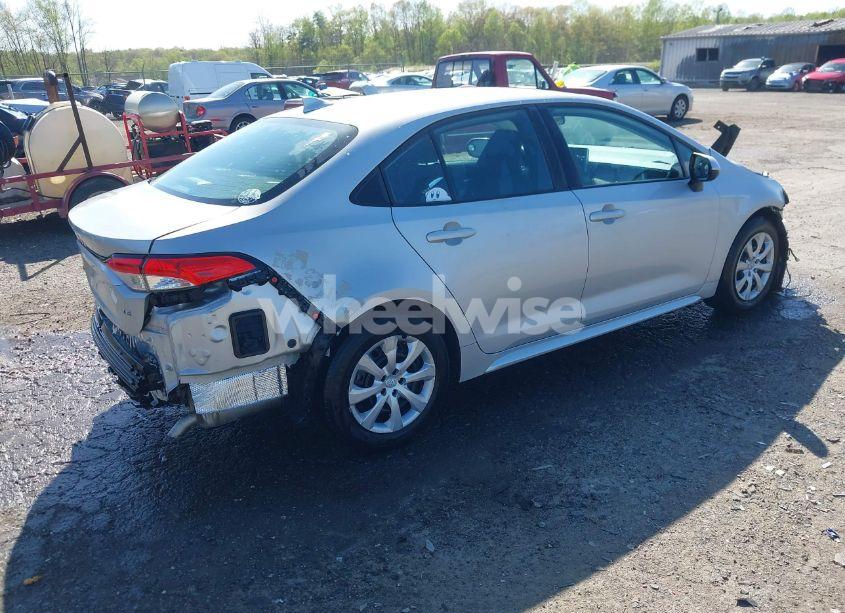 Photo 4 of 2021 Toyota Corolla LE (VIN 5YFEPMAE8MP153935)
